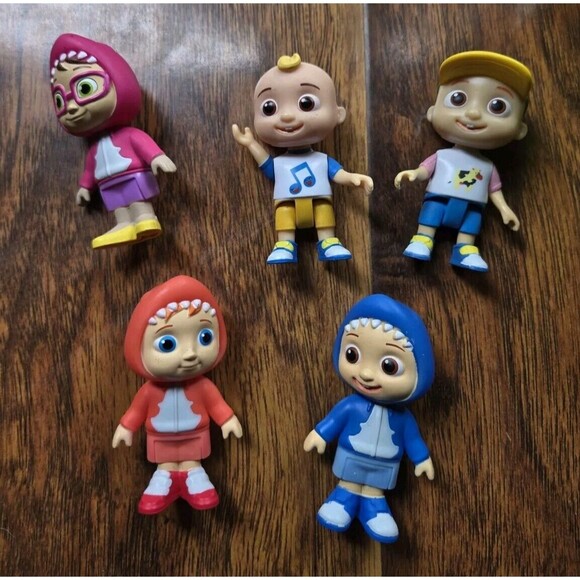 Cocomelon Toy Lot House, Tractor With Sound, 5 Figures & Toy Toilet Bundle 8pcs - Picture 6 of 16